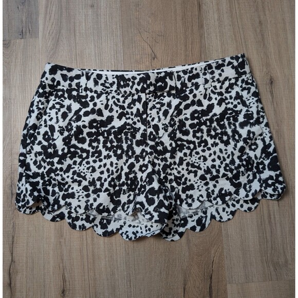 J. Crew Animal Print Linen Blend Shorts Size 10 Scalloped Women’s Boho - Picture 2 of 9